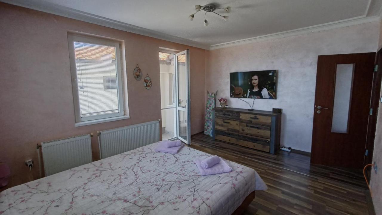 Nikolovi Home Apartments 帕莫瑞 外观 照片