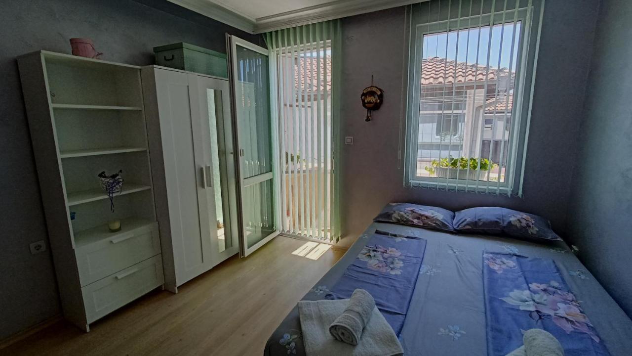 Nikolovi Home Apartments 帕莫瑞 外观 照片
